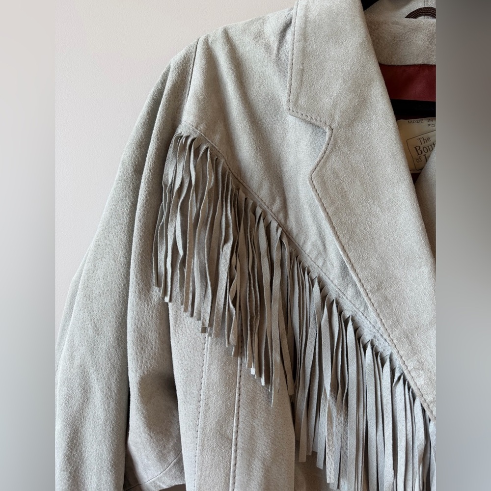 Unique Vintage Gray Fringe jacket - Picture 4 of 7